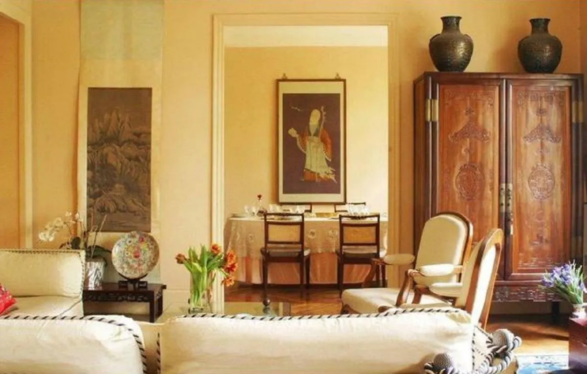 Rue De Buenos Aires In Appartement Paris